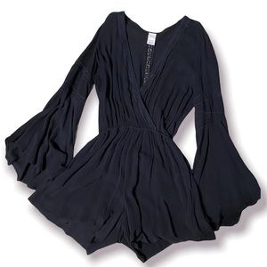 black romper flowy long sleeve beachy boho never worn